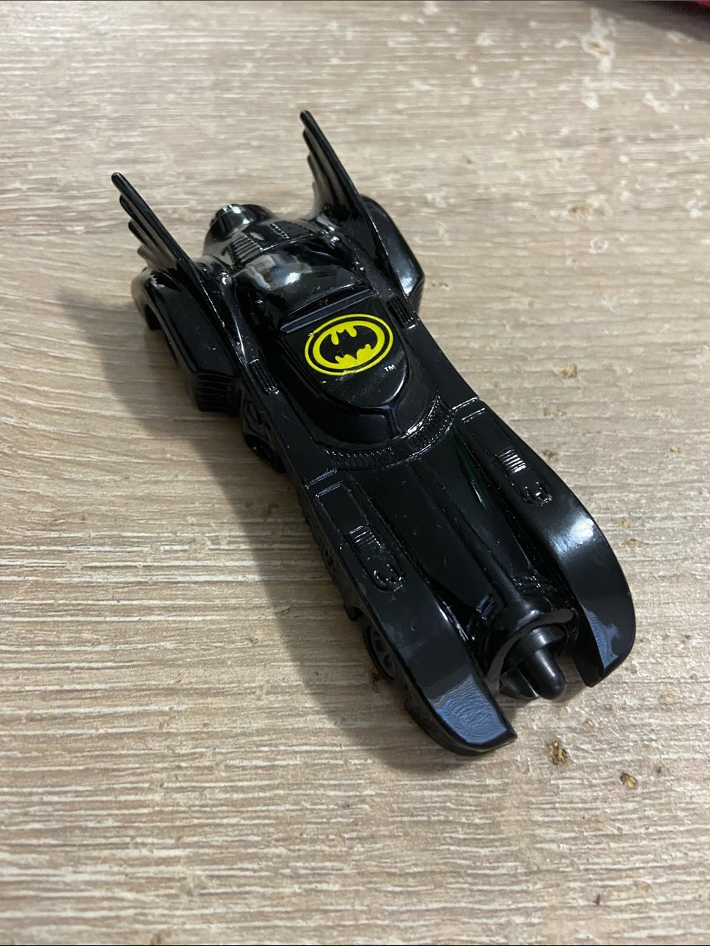 1989 ERTL Batmobile 1:64 Scale DC Comics Batman Michael Keaton